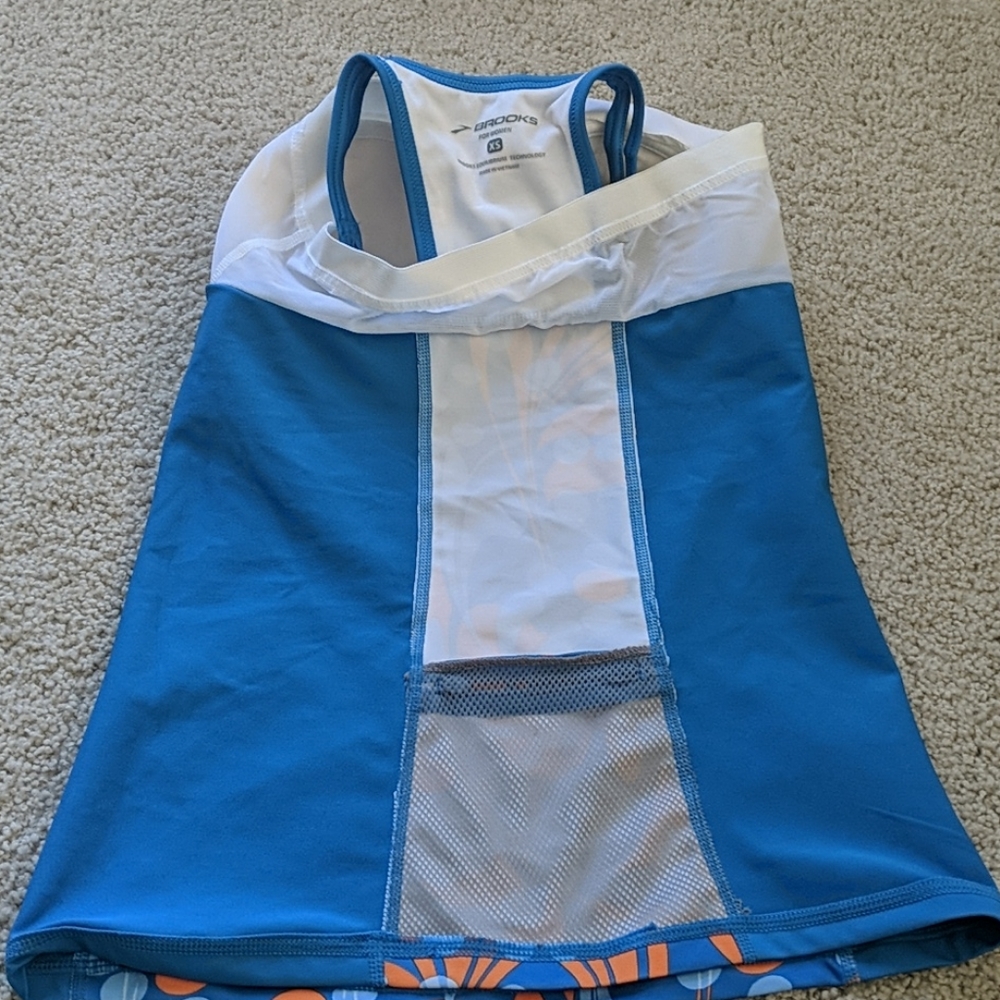 Brooks - Running Top With Built In Bra - image 3